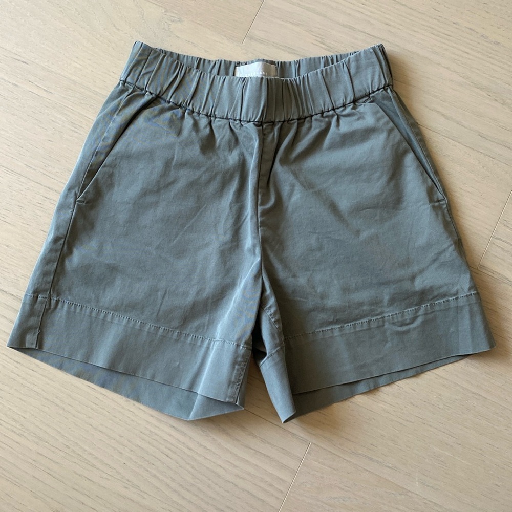 Everlane Khaki Shorts